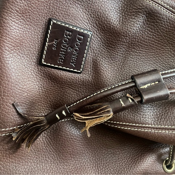 Dooney & Bourke Pebbled vintage Leather Bucket Backpack in Chocolate - Picture 15 of 16